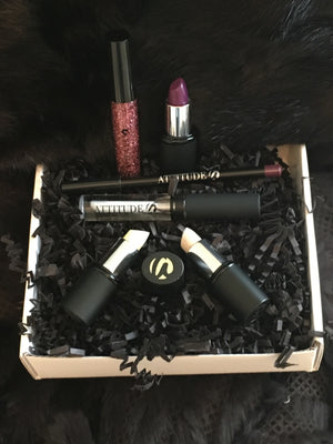 DISTRACTED BEAUTY BOX 5